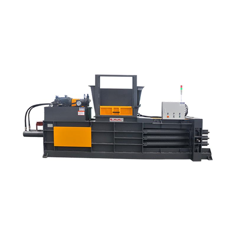 Horizontální poloautomatický hydraulický lis