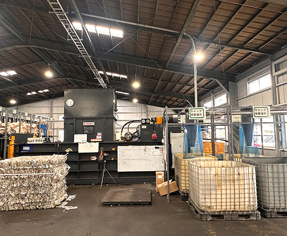 Vysoce účinné kompresní řešení pro japonské podniky zabývající se recyklací PET