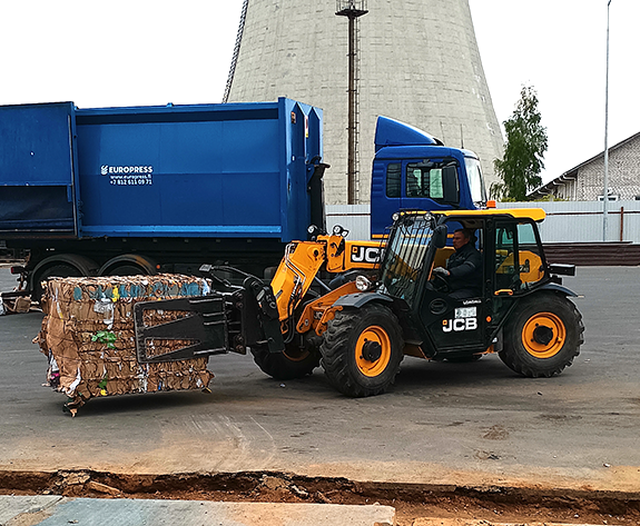 Řešení multifunkčního lisu pro běloruské recyklační centrum